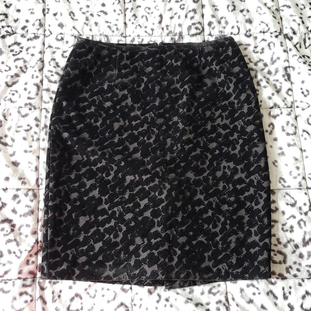 Calvin Klein Black and Gray Patterned Pencil Skirt